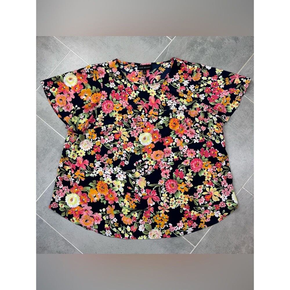 Lane Bryant Navy Floral Print Short Sleeve Blouse Size 18